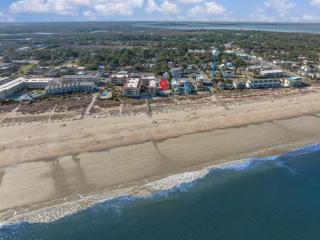 The Tybee Trolley by Tybee Cottages - 4