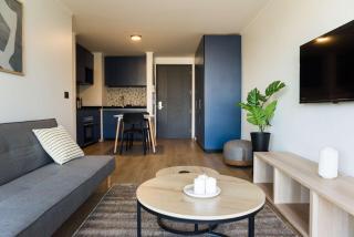 Full Stylish 2BR Oasis for 5 in Lively Las Condes - 3