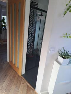 Whole Annexe in our family home & private entrance - 4