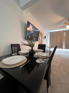 BHX NEC - Stylish 2-Bed Flat Allesley Coventry - 1