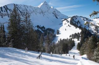 Dans résidence neuve LE SNOW ROC sur les pistes, appartement 8 personnes 2 chambres et coin montagne avec Terrasse WIFI et SAUNA - 8