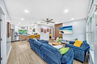 Charming Tropical Getaway with pool-3mile to Beach - 8