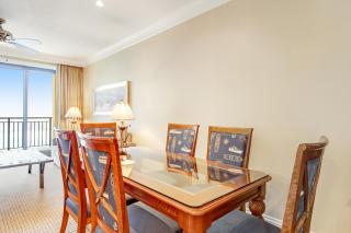 Emerald Grande 1023 - 3