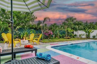 Charming Tropical Getaway with Heated pool-3mile to Beach - 5