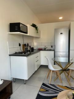 Cosy Apartment in Randburg - - 3
