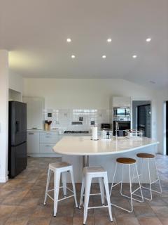 Private Beachfront Haven with Starlink & Panoramic Views - 1