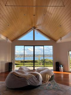 Private Beachfront Haven with Starlink & Panoramic Views - 4