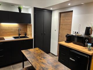 Home - 4