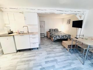 Apartment in Heart of Troyes - 6