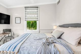 Studio Room in Downtown Pensacola Historic Cottage - 5