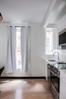 4 bed 4 bath Apartment in Ditmas Park - 3