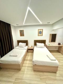 Platinum pyramids View INN - 3