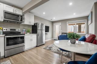 Cozy & Large Furnished 2-Bedroom Suite - 5