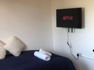 The Airport Getaway - West Drayton - 8