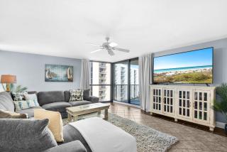 Beach Breeze at Mainsail Resort - Private Beach Access Pools & More - 0