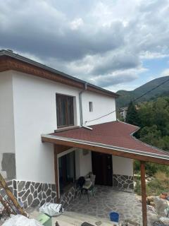 Mountain Whisper Guesthouse - 1