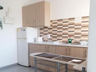 Studio Apartment Near the Beach - 7