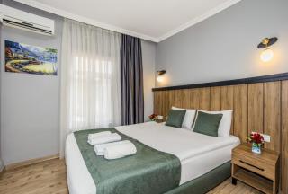 La Pera Suites - 4