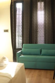Rei Apartments - 8