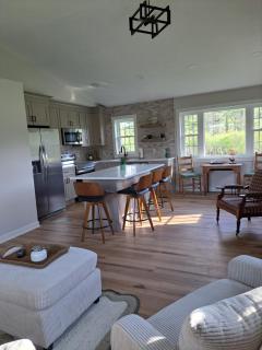 Cozy Country Cottage - 9