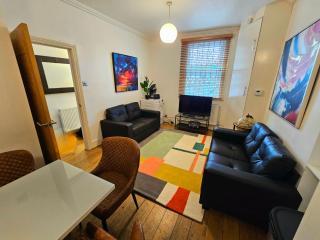 4 Bedroom, 3 Bathroom Private House in Central London, 3 minutes walk to Edgware Road Station - 6
