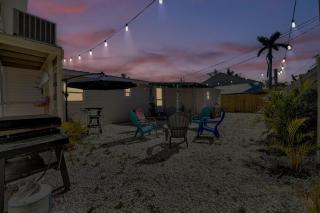 Newly Renovated 2 Bed with Beach Supplies, Trailer Space, Walk to Beach - 1