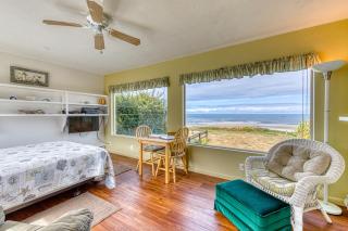 Ocean Vista Studio - 2