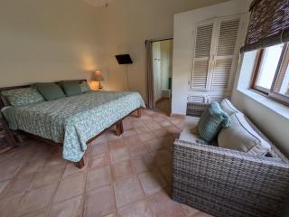 Lovely apartment at La Ropa Reach - 0