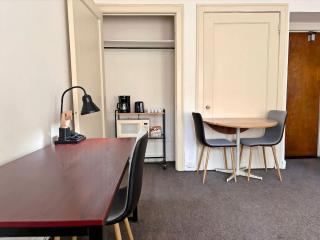 Chic Vintage Studio in the Gold Coast - SP 1205 - 6