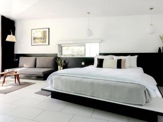 Frame Hotel - Treehouse - 4