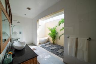 Island Getaway Villa - 6