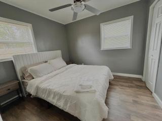 Pensacola Getaway Home - 7