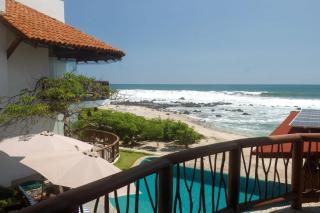 Paloma Beachfront Room with Pool, Troncones - 0