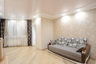Apartment on Anny Ahmatovoy - 0