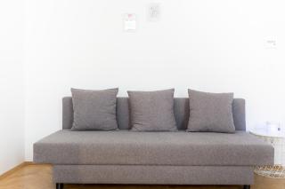Stylish Central 2 Bedroom Apartment - 9