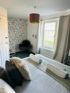 The Residency 4 bed home in Liverpool free parking - 4