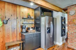 On-Site Pond Nature-Filled Winston-Salem Retreat! - 5