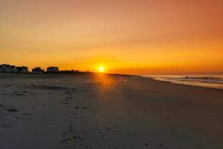 Spectacular 8 Bedroom Oceanfront Hamptons Beach House, Your Castle By The Sea ! - 3