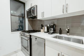 Spacious 3BR Upper West Side Apt - Steps from Central Park - 4