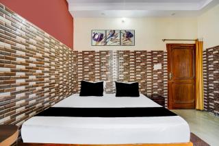 Hotel O INDRA KAMAL RESIDENCY INN UP Roadways Bus Stand - 1
