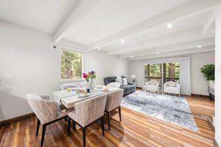 Cozy Forest Hideaway in Incline Village Private Balcony Sierra Solace by AvantStay - 1