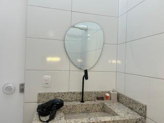 Casa 04 - Casa com 2 quartos, sendo uma suíte localizada próximo a rodoviária e o aeroporto - 6