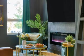 Stylish Studio for 6 Near Broadway East Nashville Restaurants Lischey Loft by AvantStay - 2