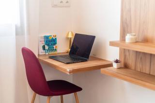 NEW! 3mn to Beach•Remote Work & Wifi•Full Kitchen - 5