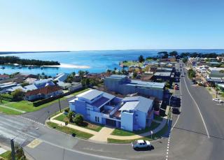 Plantation - 3BR Modern Family Friendly Apartment Huskisson Main Street By Nautilus Apartments Jervis Bay - 6