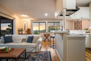Scenic Deck w Sunset Views Near Temecula Wineries Estrada Ranch by AvantStay - 1