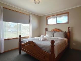 Sorell Sunlight Escape - 10 minutes from Airport - 2