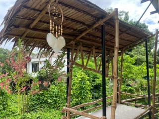 Cozy Studio w King Bed, Full Kitchen & Outdoor BBQ - 8