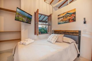 Pool, Views, Sauna, Bar, Fire Pit and 24 HR Security - 4