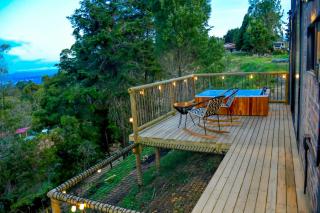 Romantic Glamping Cabin with Jacuzzi & Views - 3